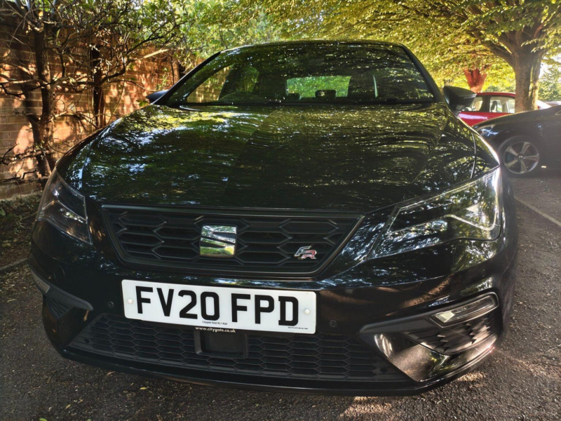 2020 SEAT Leon 1.5 Tsi Evo Fr Black Edition Euro 6 (s/s) 5dr in Black — image 1