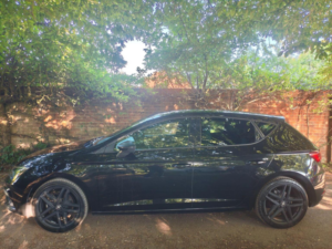 2020 SEAT Leon 1.5 Tsi Evo Fr Black Edition Euro 6 (s/s) 5dr in Black — image 2