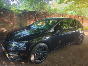 2020 SEAT Leon 1.5 Tsi Evo Fr Black Edition Euro 6 (s/s) 5dr in Black — image 4