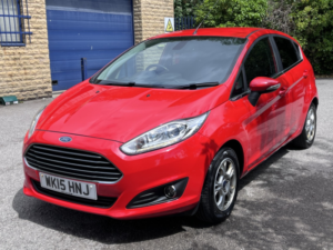 2015 Ford Fiesta 1.6 Tdci Econetic Titanium Hatchback 5dr Diesel Manual Euro 5 (s/s) (95 Ps) ++£20 Road Tax++ in Red — image 3