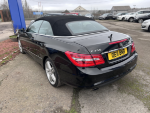 2011 Mercedes-Benz E Class 3.0 E350 Cdi V6 Blueefficiency Sport in Black — image 4