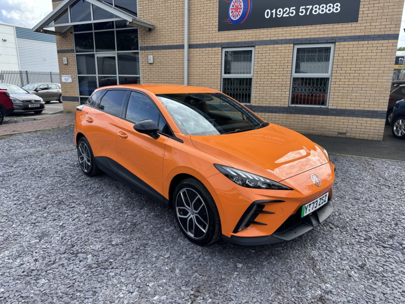 2023 MG Mg4 64kwh Trophy Long Range in Orange — image 1