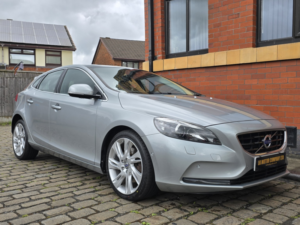 2014 Volvo V40 2.0 D4 Se Lux Nav in Silver — image 3