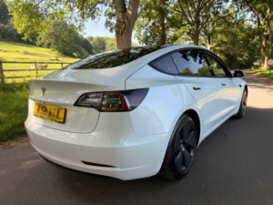 2021 Tesla Model 3 Standard Range Plus Saloon 4dr Electric Auto Rwd (241 Bhp) in White — image 3