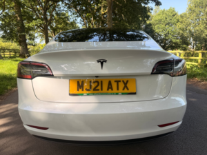 2021 Tesla Model 3 Standard Range Plus Saloon 4dr Electric Auto Rwd (241 Bhp) in White — image 4