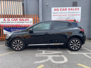 2020 Renault Clio 1.5 Blue Dci Iconic Euro 6 (s/s) 5dr in Black — image 4