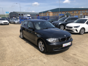 2007 BMW 1 Series 2.0 118d Se 5 Door in Black — image 5