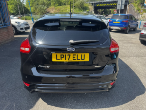 2017 Ford Focus 1.0 T Ecoboost St-Line in Black — image 5