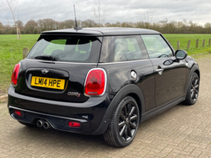2014 MINI Hatch Cooper S 2.0 3dr Auto in Black — image 6