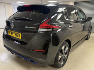 2018 Nissan Leaf 40kwh 2.zero Hatchback 5dr Electric Auto (150 Ps) in Multicolour — image 3