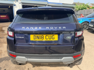 2018 Land Rover Range Rover Evoque Td4 Se Tech in Blue — image 4