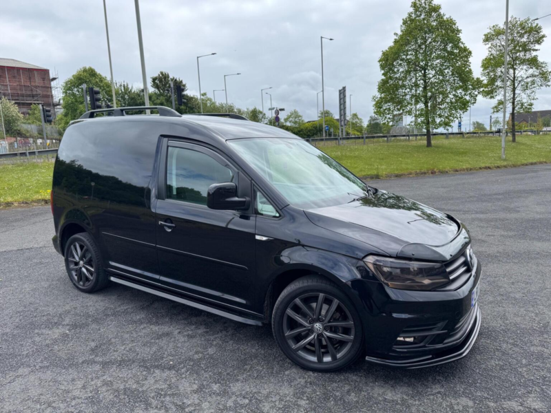 2017 Volkswagen Caddy 2.0 Tdi C20 Bluemotion Tech Black Edition Swb Euro 6 (s/s) 5dr in Black — image 1