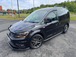 2017 Volkswagen Caddy 2.0 Tdi C20 Bluemotion Tech Black Edition Swb Euro 6 (s/s) 5dr in Black — image 3