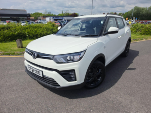2021 Ssangyong Tivoli 1.2p Ventura SUV 5dr Petrol Manual Euro 6 (s/s) (128 Ps) in White — image 4
