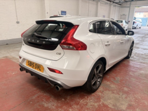 2015 Volvo V40 1.6 R-Design D2 (115hp) in White — image 6