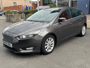 2015 Ford Focus 1.0t Ecoboost Titanium Euro 6 (s/s) 5dr in Grey — image 3