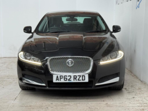 2012 Jaguar Xf 2.2d Luxury Auto Euro 5 (s/s) 4dr — image 2