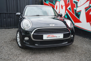 2015 MINI Hatch 1.5 Cooper D Hatchback 5dr Diesel Manual Euro 6 (s/s) (116 Ps) in Black — image 3