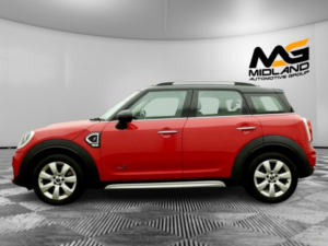 2017 MINI Countryman 2.0 Cooper S Auto All4 Euro 6 (s/s) 5dr in Red — image 6