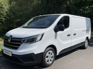2023 Renault Trafic 2.0 Ll30 Blue Dci 130 Advance Panel Van My23 in White — image 3