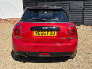 2016 MINI Hatch 1.5 Cooper Auto Euro 6 (s/s) 5dr in Red — image 6