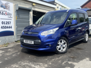 2019 Ford Tourneo Connect 1.5 Tdci Titanium in Blue — image 4