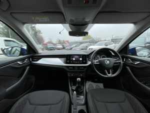 2019 Skoda Scala 1.0 Tsi Se in Blue — image 2