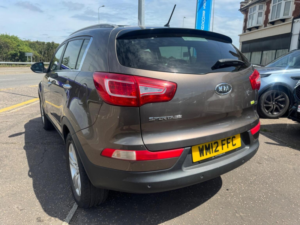 2012 Kia Sportage 1.7 Crdi Ecodynamics 2 2WD Euro 5 (s/s) 5dr in Brown — image 3
