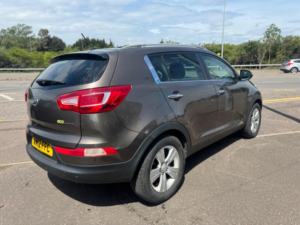 2012 Kia Sportage 1.7 Crdi Ecodynamics 2 2WD Euro 5 (s/s) 5dr in Brown — image 5