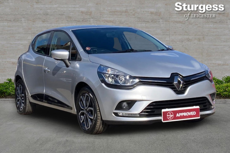 2026 Renault Clio 1.5 Dci Play Euro 6 (s/s) 5dr in Silver — image 1