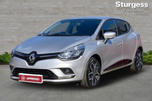 2026 Renault Clio 1.5 Dci Play Euro 6 (s/s) 5dr in Silver — image 3