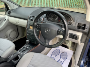 2010 Mercedes-Benz A Class 1.5 A160 Elegance Se in Blue — image 5