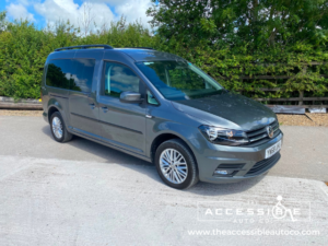 2019 Volkswagen Caddy Maxi Life 2.0 Tdi in Grey — image 3