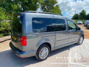 2019 Volkswagen Caddy Maxi Life 2.0 Tdi in Grey — image 5