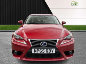 2015 Lexus Is 2.5 300h Executive Edition in Red — image 4