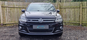 2013 Volkswagen Tiguan 2.0 Tdi Bluemotion Tech R-Line DSG 4WD Euro 5 (s/s) 5dr in Black — image 2