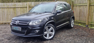 2013 Volkswagen Tiguan 2.0 Tdi Bluemotion Tech R-Line DSG 4WD Euro 5 (s/s) 5dr in Black — image 4