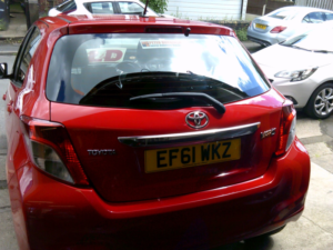 2012 Toyota Yaris 1.3 Dual Vvt-I Tr in Red — image 5