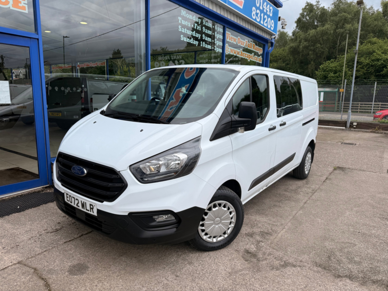 2022 Ford Transit Custom 2.0 320 Ecoblue Leader Crew Van Double Cab 5dr Diesel Manual L2 H1 Euro 6 130 Ps in White — image 1