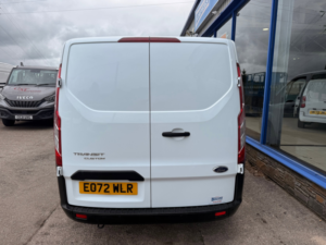 2022 Ford Transit Custom 2.0 320 Ecoblue Leader Crew Van Double Cab 5dr Diesel Manual L2 H1 Euro 6 130 Ps in White — image 6