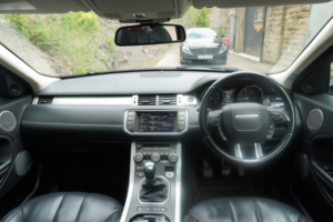 2013 Land Rover Range Rover Evoque 2.2 Sd4 Prestige in Black — image 2