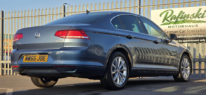 2016 Volkswagen Passat 2.0 Tdi Bluemotion Tech Se Business in Blue — image 2