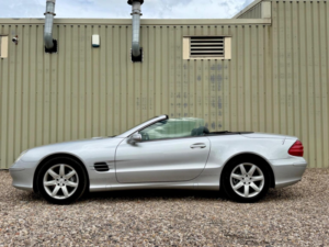 2005 Mercedes-Benz Sl 3.7 Sl350 2dr in Silver — image 5