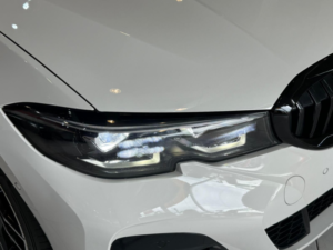 2022 BMW 3 Series 2.0 320d M Sport Saloon in White — image 3