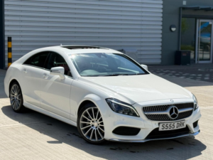 2017 Mercedes-Benz Cls 3.0 Cls350d V6 Amg Line (premium Plus) Coupe G-Tronic+ Euro 6 (s/s) 4dr in White — image 5