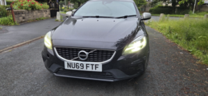 2019 Volvo V40 2.0 R-Design Pro T2 in Black — image 4
