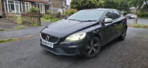 2019 Volvo V40 2.0 R-Design Pro T2 in Black — image 5