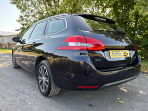 2016 Peugeot 308 Sw 1.6 Bluehdi Allure Euro 6 (s/s) 5dr in Blue — image 5