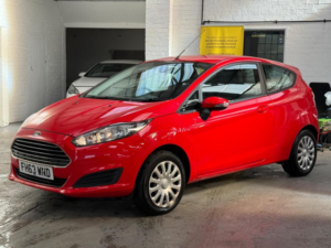 2014 Ford Fiesta 1.25 Style Euro 5 3dr in Red — image 3
