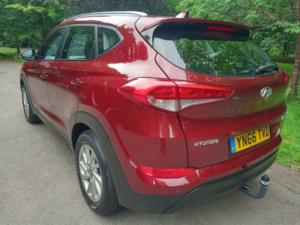2016 Hyundai Tucson 1.7 Tucson Se Nav 1.7 D 116ps Bd +fss in Red — image 5
